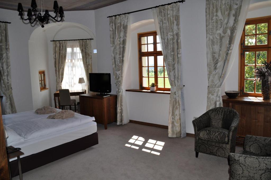 Lambergh Chateau & Hotel Dvorska Vas Zimmer foto