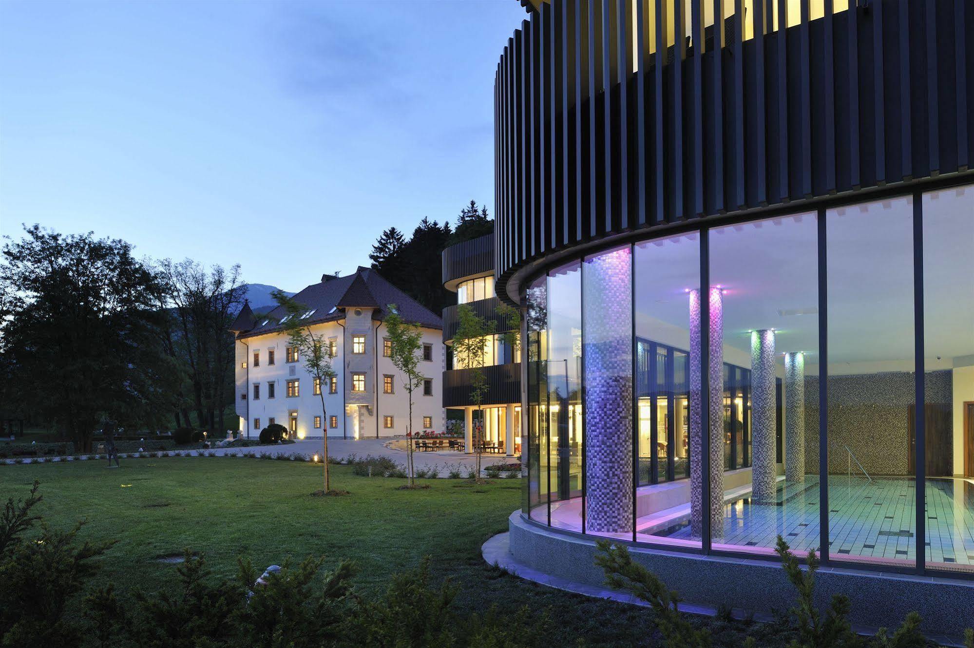 Lambergh Chateau & Hotel Dvorska Vas Exterior foto